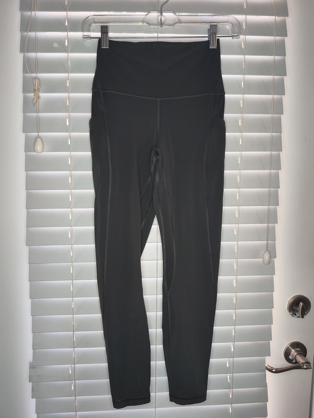 Lululemon Align High Rise Pant Leggings Black Size 4 with Pockets Yoga Gym Nulu